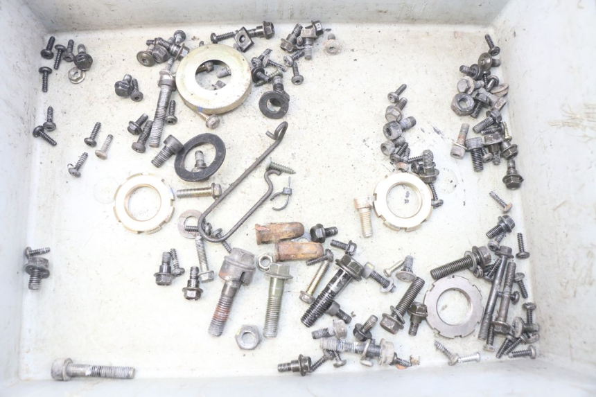 photo de ZAK SCHROEVEN EN BEVESTIGINGSMATERIAAL PEUGEOT KISBEE 2T 50 (2010 - 2017) - Hoofdaanzicht