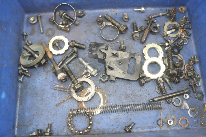 photo de ZAK SCHROEVEN EN BEVESTIGINGSMATERIAAL PEUGEOT KISBEE 2T 50 (2010 - 2017) - Hoofdaanzicht