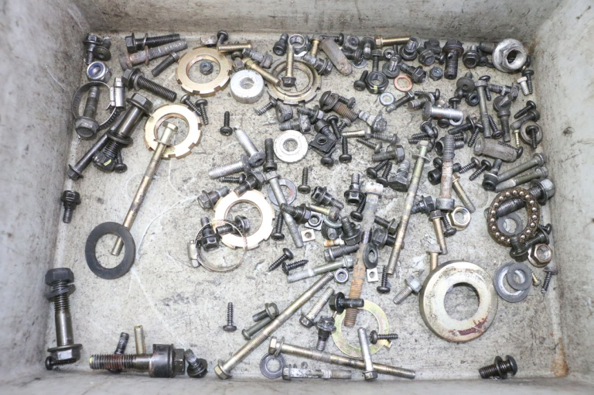 photo de ZAK SCHROEVEN EN BEVESTIGINGSMATERIAAL PEUGEOT KISBEE 2T 50 (2010 - 2017) - Hoofdaanzicht