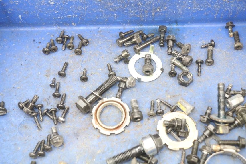 photo de ZAK SCHROEVEN EN BEVESTIGINGSMATERIAAL PEUGEOT KISBEE 4T 50 (2018 - 2022) - Andere kijkhoek