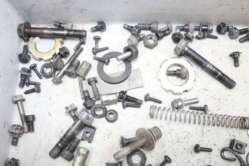 photo de ZAK SCHROEVEN EN BEVESTIGINGSMATERIAAL PEUGEOT KISBEE 4T 50 (2018 - 2022) - Technische close-up