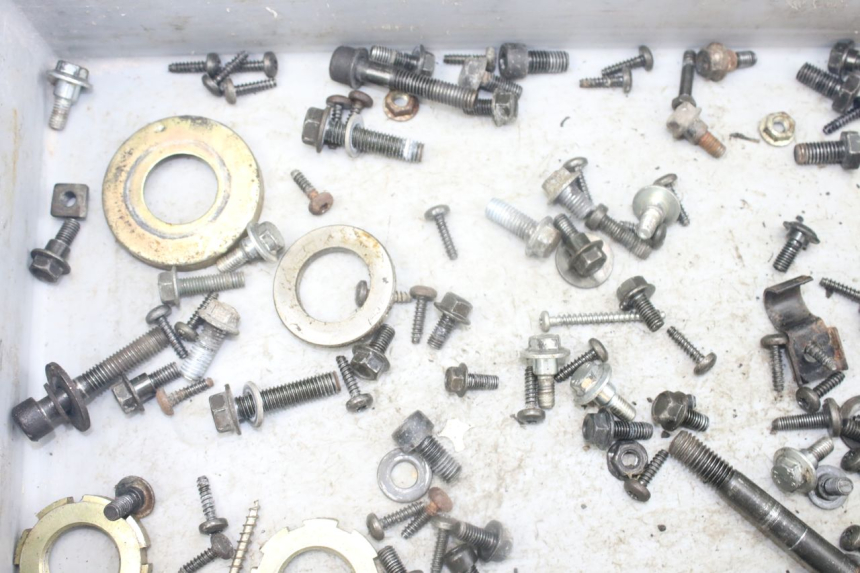 photo de ZAK SCHROEVEN EN BEVESTIGINGSMATERIAAL PEUGEOT KISBEE 4T 50 (2010 - 2017) - Technische close-up