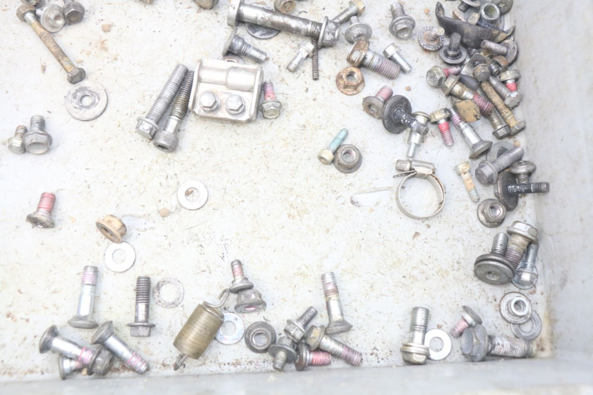 photo de ZAK SCHROEVEN EN BEVESTIGINGSMATERIAAL KAWASAKI KX F KXF 450 (2012 - 2015) - Zoom op gebruiksstaat