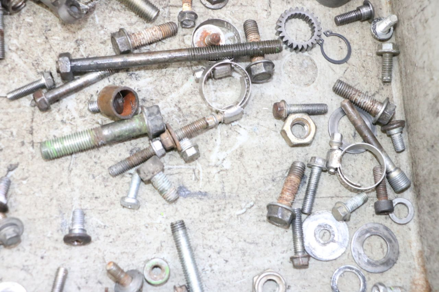 photo de ZAK SCHROEVEN EN BEVESTIGINGSMATERIAAL KAWASAKI KX 65 (2000 - 2019) - Andere kijkhoek