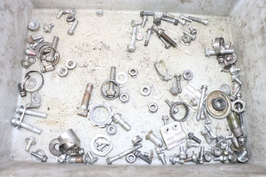 photo de ZAK SCHROEVEN EN BEVESTIGINGSMATERIAAL KAWASAKI KX 85 (2014 - 2021) - Hoofdaanzicht