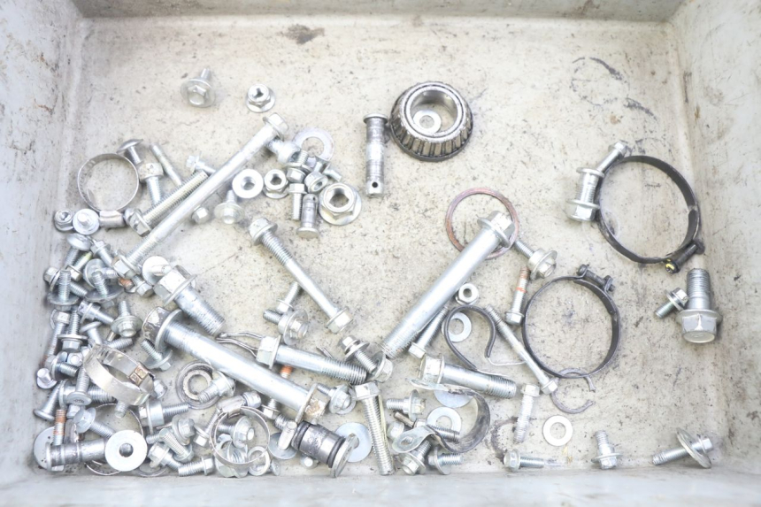 photo de ZAK SCHROEVEN EN BEVESTIGINGSMATERIAAL KAWASAKI KX L 85 (2022 - 2024) - Hoofdaanzicht