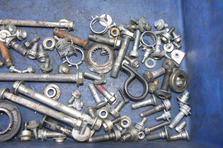 photo de ZAK SCHROEVEN EN BEVESTIGINGSMATERIAAL KAWASAKI KXF KX-F 250 (2017 - 2019) - Zoom op gebruiksstaat