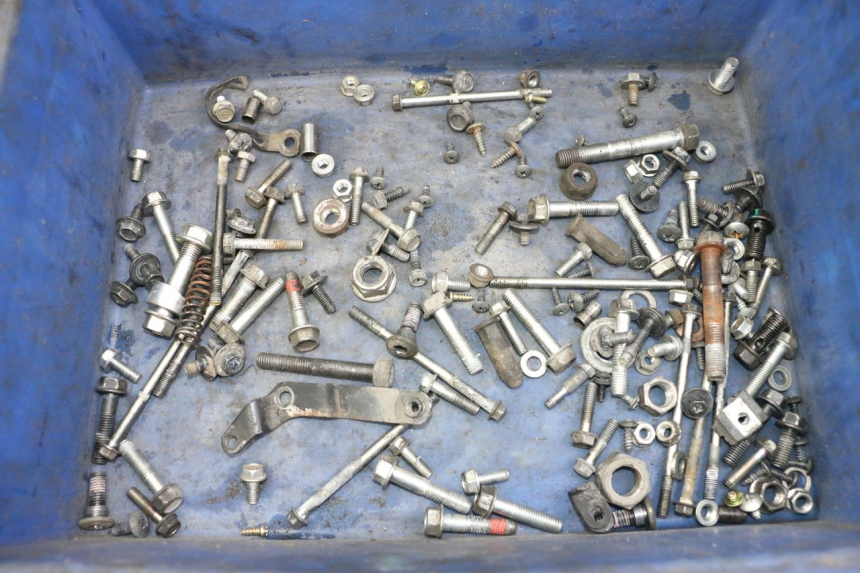 photo de ZAK SCHROEVEN EN BEVESTIGINGSMATERIAAL KYMCO AGILITY 4T 50 (2018 - 2022) - Hoofdaanzicht