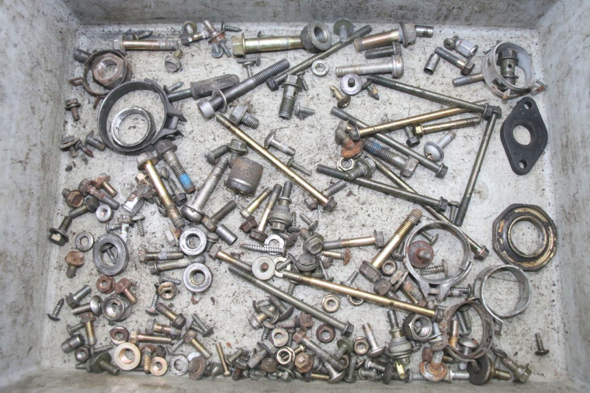 photo de ZAK SCHROEVEN EN BEVESTIGINGSMATERIAAL KYMCO DINK 4T 50 (2007 - 2018) - Hoofdaanzicht