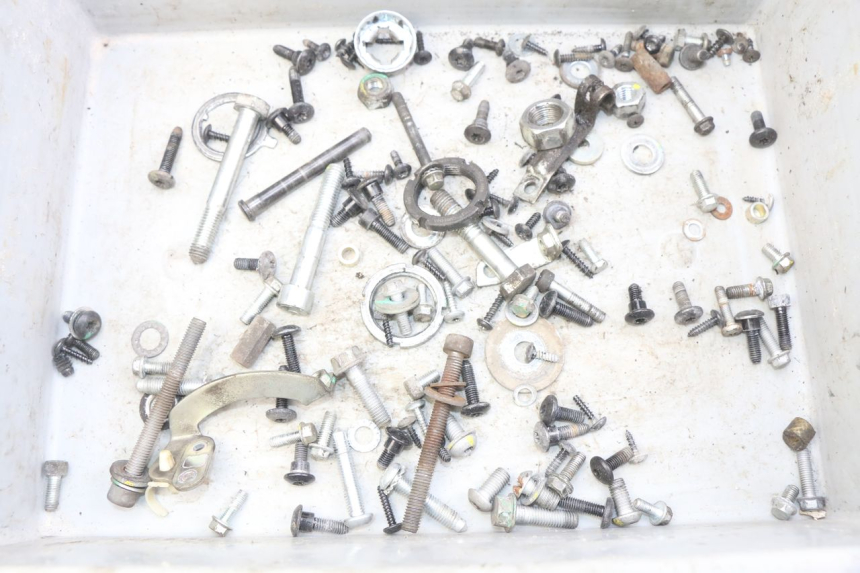 photo de ZAK SCHROEVEN EN BEVESTIGINGSMATERIAAL PIAGGIO LIBERTY IGET 4T 50 (2015 - 2020) - Hoofdaanzicht