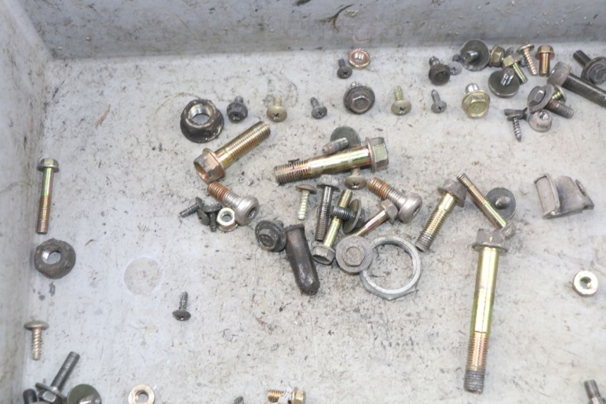 photo de ZAK SCHROEVEN EN BEVESTIGINGSMATERIAAL KYMCO LIKE 4T 50 (2009 - 2018) - Zoom op gebruiksstaat