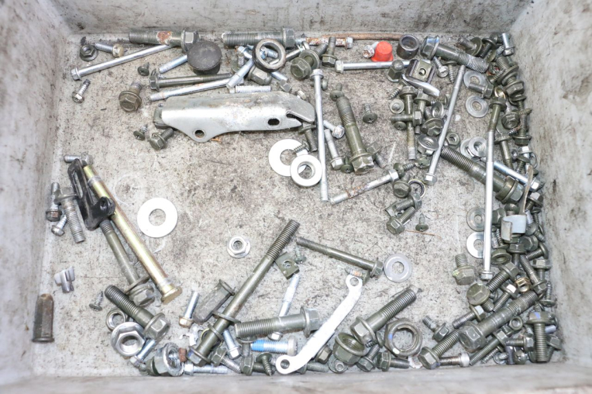 photo de ZAK SCHROEVEN EN BEVESTIGINGSMATERIAAL LONGJIA SHARPY 125 (2020 - 2024) - Hoofdaanzicht