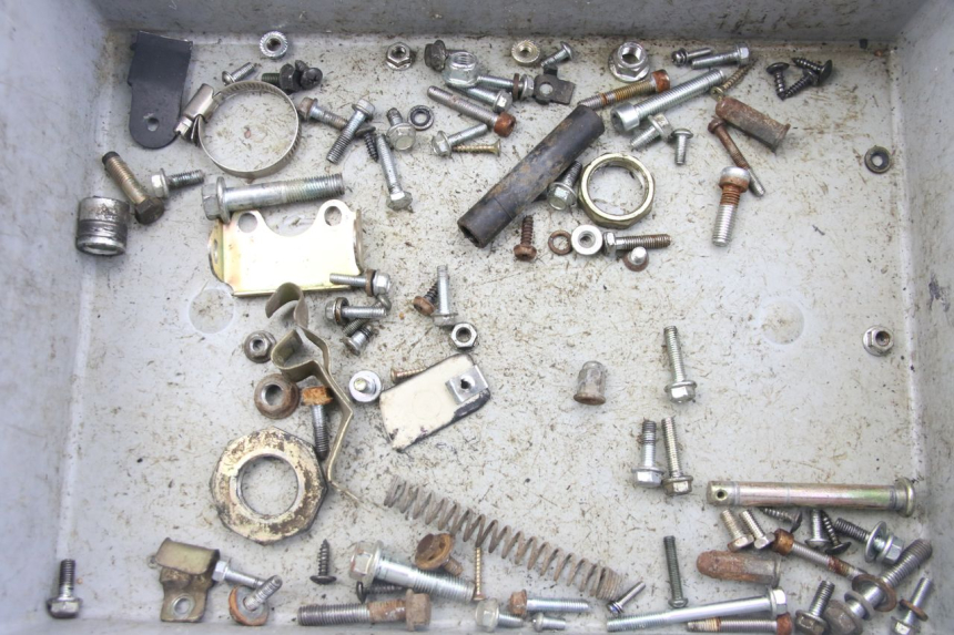 photo de ZAK SCHROEVEN EN BEVESTIGINGSMATERIAAL VENESI LOWIGI RETRO JJ50QT-3 50 (2020 - 2022) - Hoofdaanzicht