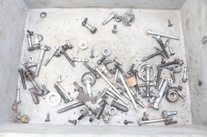 photo de ZAK SCHROEVEN EN BEVESTIGINGSMATERIAAL PEUGEOT LUDIX 2 PRO 4T 50 (2008 - 2013) - Hoofdaanzicht