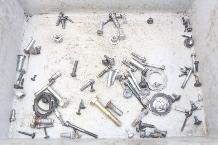 photo de ZAK SCHROEVEN EN BEVESTIGINGSMATERIAAL PEUGEOT LUDIX BLASTER 50 (2006 - 2014) - Detail van het onderdeel