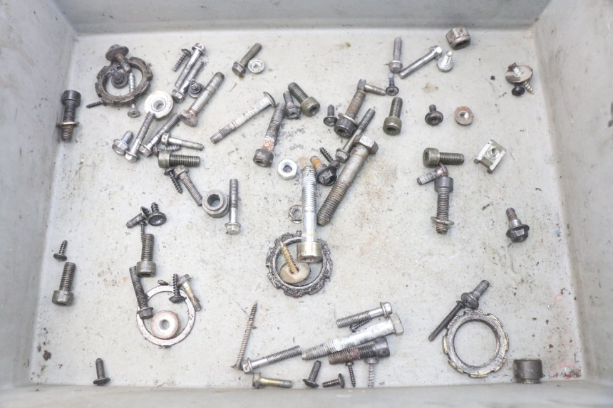 photo de ZAK SCHROEVEN EN BEVESTIGINGSMATERIAAL PEUGEOT LUDIX 50 (2008 - 2017) - Hoofdaanzicht