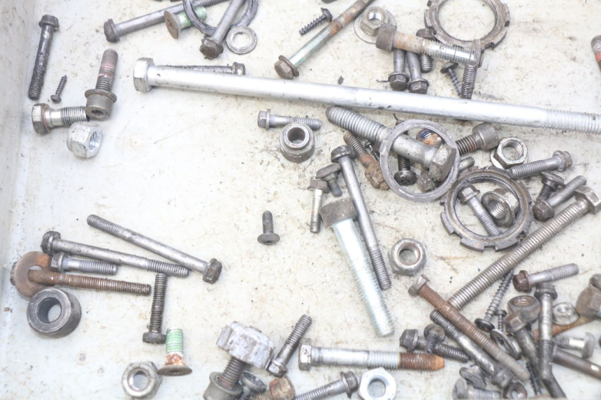 photo de ZAK SCHROEVEN EN BEVESTIGINGSMATERIAAL PEUGEOT LUDIX 50 (2008 - 2017) - Zoom op gebruiksstaat