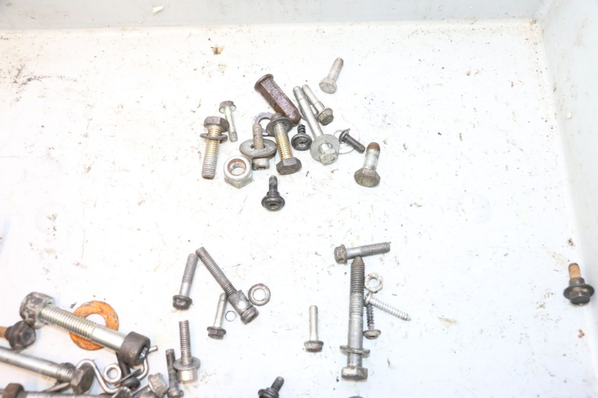 photo de ZAK SCHROEVEN EN BEVESTIGINGSMATERIAAL PEUGEOT LUDIX SNAKE 2T 50 (2004 - 2014) - Detail van het onderdeel