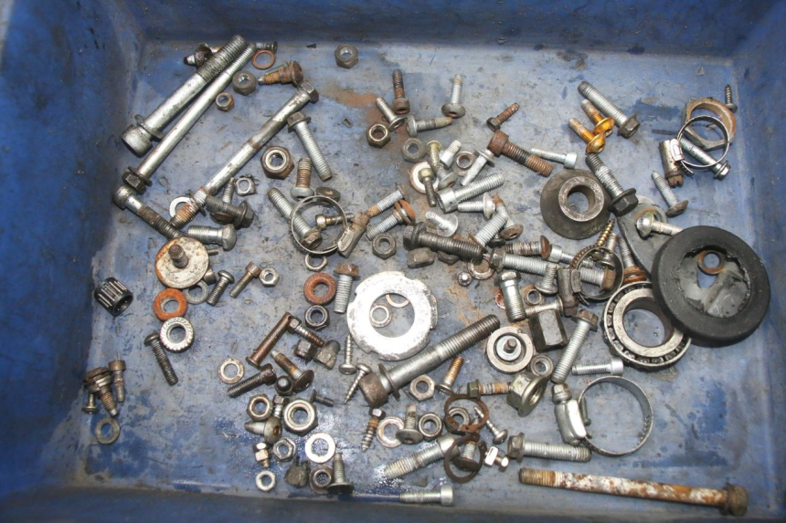 photo de ZAK SCHROEVEN EN BEVESTIGINGSMATERIAAL MBK X-LIMIT XLIMIT 50 (2007 - 2012) - Hoofdaanzicht