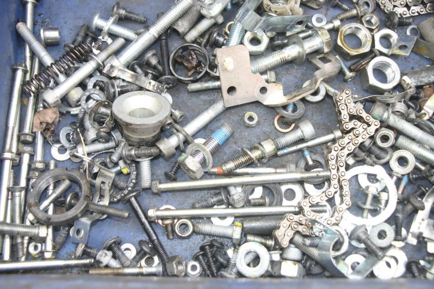 photo de ZAK SCHROEVEN EN BEVESTIGINGSMATERIAAL PIAGGIO MEDLEY 125 (2016 - 2023) - Zoom op gebruiksstaat