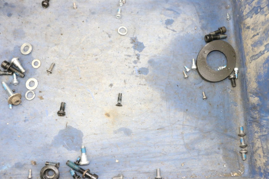 photo de ZAK SCHROEVEN EN BEVESTIGINGSMATERIAAL XIAOMI MI PRO 2 1 - Detail van het onderdeel