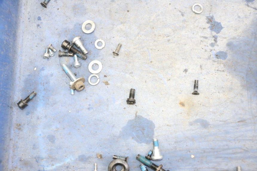 photo de ZAK SCHROEVEN EN BEVESTIGINGSMATERIAAL XIAOMI MI PRO 2 1 - Zoom op gebruiksstaat