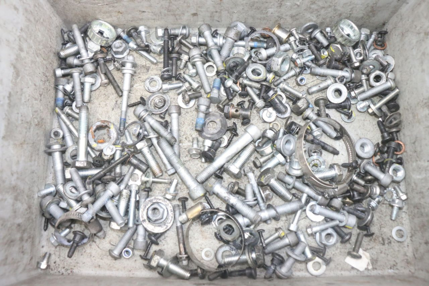 photo de ZAK SCHROEVEN EN BEVESTIGINGSMATERIAAL PIAGGIO MP3 HPE 300 (2019 - 2026) - Hoofdaanzicht