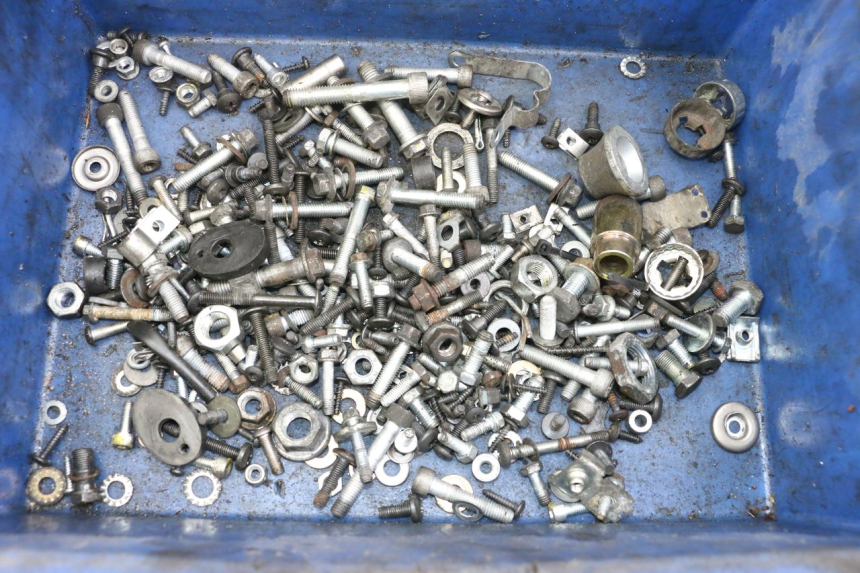 photo de ZAK SCHROEVEN EN BEVESTIGINGSMATERIAAL PIAGGIO MP3 LT 400 (2007 - 2012) - Hoofdaanzicht