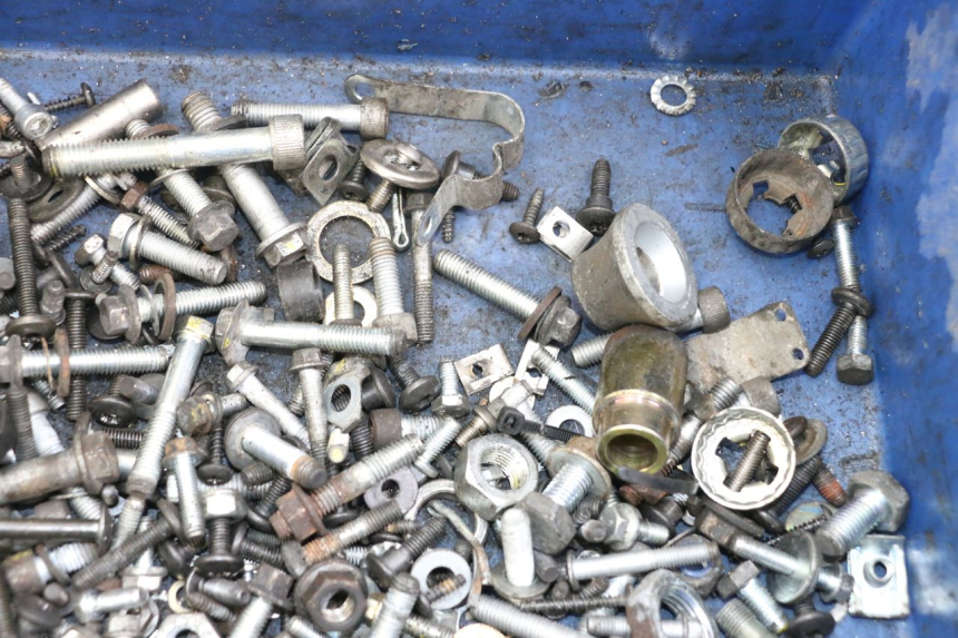 photo de ZAK SCHROEVEN EN BEVESTIGINGSMATERIAAL PIAGGIO MP3 LT 400 (2007 - 2012) - Andere kijkhoek