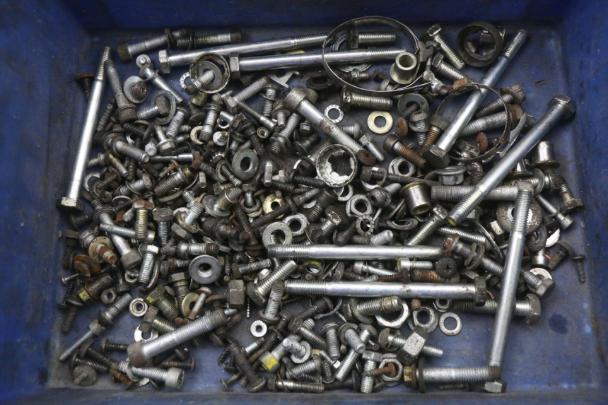 photo de ZAK SCHROEVEN EN BEVESTIGINGSMATERIAAL PIAGGIO MP3 125 (2006 - 2014) - Hoofdaanzicht