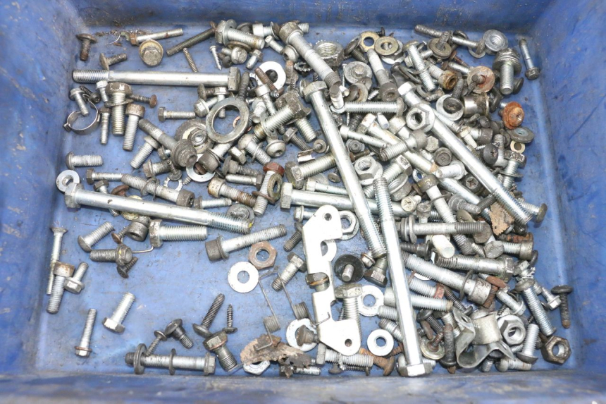 photo de ZAK SCHROEVEN EN BEVESTIGINGSMATERIAAL PIAGGIO MP3 125 (2006 - 2014) - Hoofdaanzicht