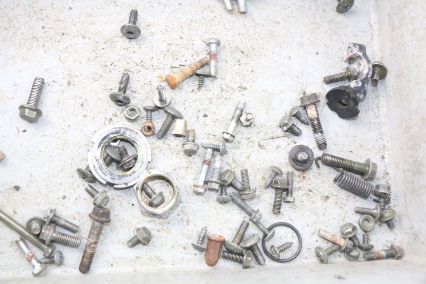 photo de ZAK SCHROEVEN EN BEVESTIGINGSMATERIAAL YAMASAKI MSX 50 (2013 - 2022) - Zoom op gebruiksstaat