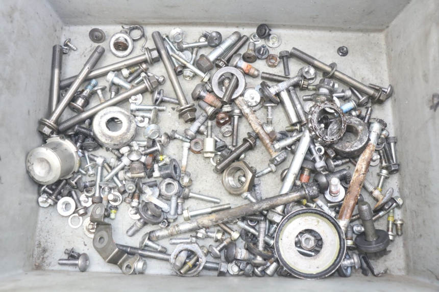 photo de ZAK SCHROEVEN EN BEVESTIGINGSMATERIAAL YAMAHA MT-07 MT07 ABS 700 (2014 - 2017) - Hoofdaanzicht