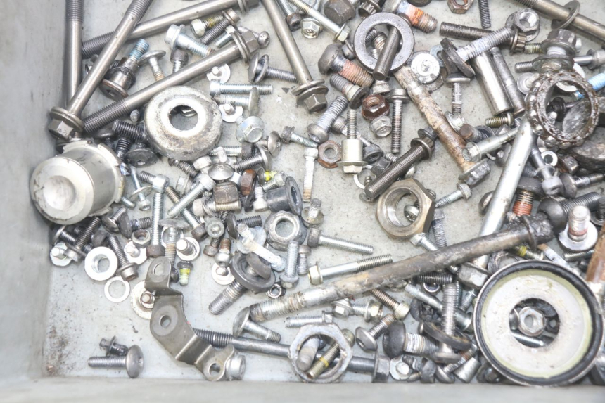 photo de ZAK SCHROEVEN EN BEVESTIGINGSMATERIAAL YAMAHA MT-07 MT07 ABS 700 (2014 - 2017) - Zoom op gebruiksstaat