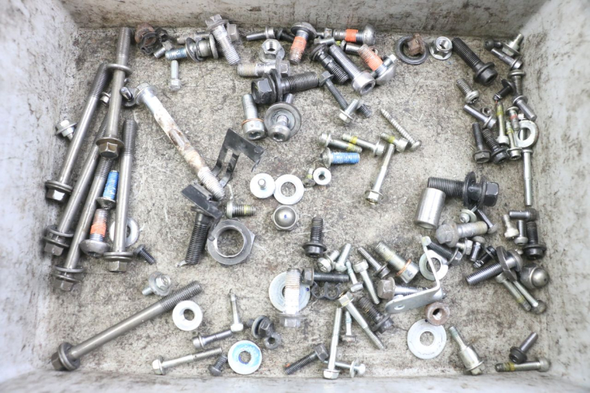 photo de ZAK SCHROEVEN EN BEVESTIGINGSMATERIAAL YAMAHA MT-07 MT07 ABS 700 (2014 - 2017) - Hoofdaanzicht