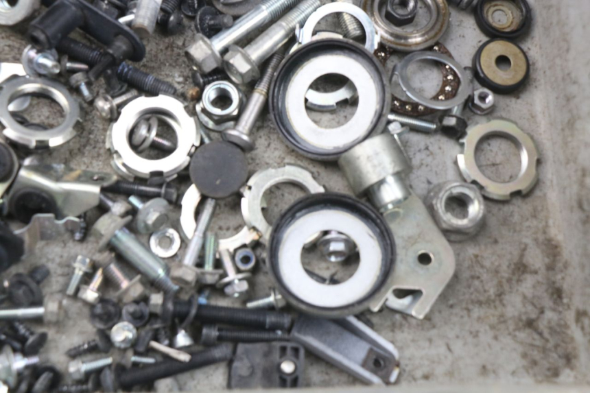 photo de ZAK SCHROEVEN EN BEVESTIGINGSMATERIAAL MBK MW TRYPTIK 125 (2017 - 2022) - Zoom op gebruiksstaat