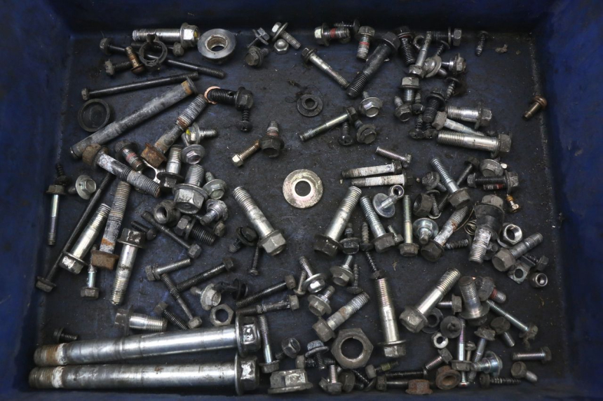 photo de ZAK SCHROEVEN EN BEVESTIGINGSMATERIAAL MBK MW TRYPTIK 125 (2014 - 2016) - Hoofdaanzicht