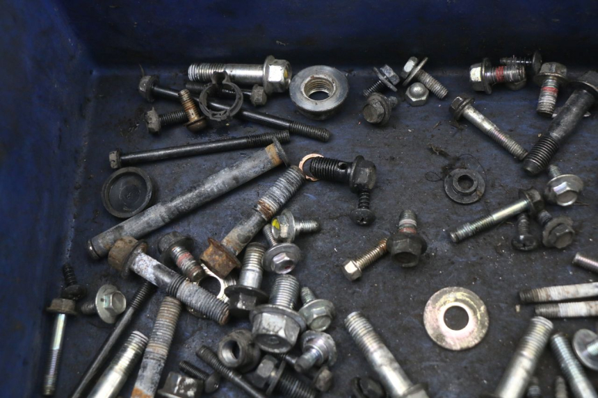 photo de ZAK SCHROEVEN EN BEVESTIGINGSMATERIAAL MBK MW TRYPTIK 125 (2014 - 2016) - Detail van het onderdeel