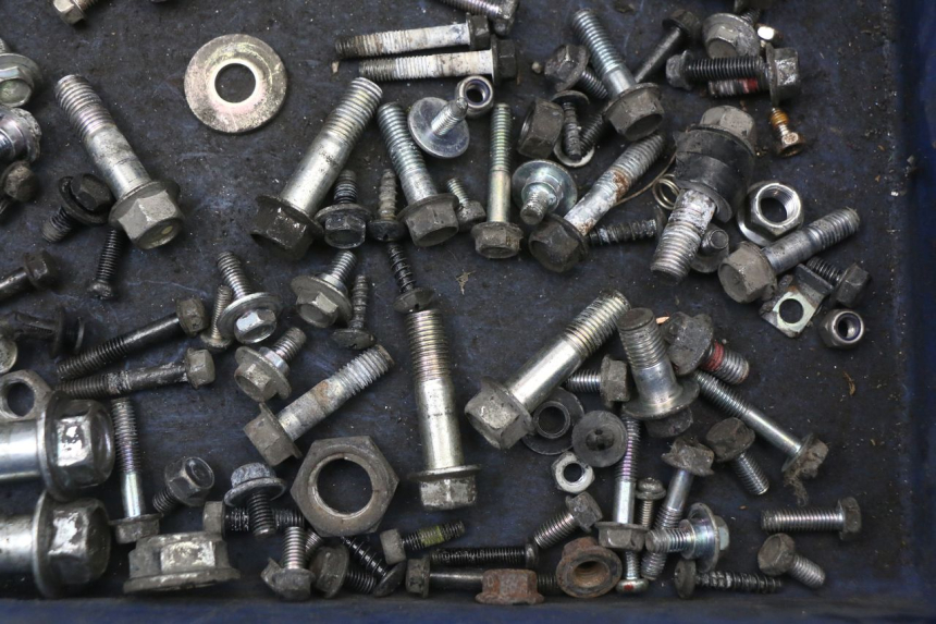 photo de ZAK SCHROEVEN EN BEVESTIGINGSMATERIAAL MBK MW TRYPTIK 125 (2014 - 2016) - Technische close-up