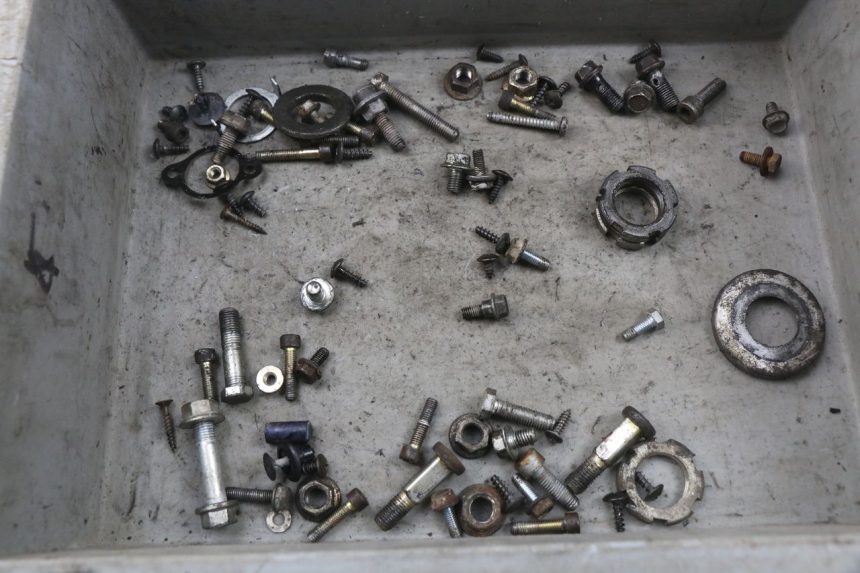 photo de ZAK SCHROEVEN EN BEVESTIGINGSMATERIAAL YAMAHA NEO'S NEOS 2T 50 (2007 - 2017) - Hoofdaanzicht