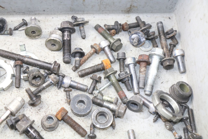 photo de ZAK SCHROEVEN EN BEVESTIGINGSMATERIAAL YAMAHA NEOS NEO'S 4T 50 (2008 - 2016) - Andere kijkhoek