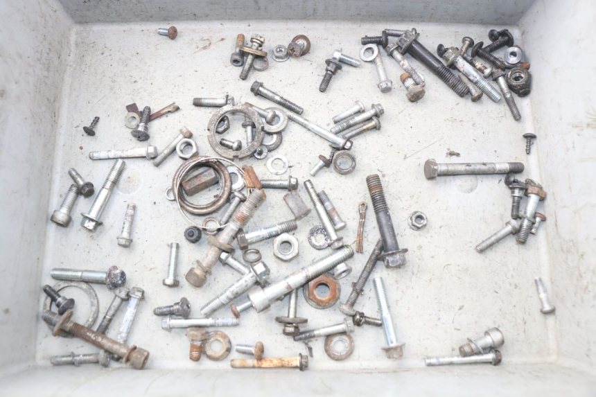 photo de ZAK SCHROEVEN EN BEVESTIGINGSMATERIAAL PIAGGIO NEW TYPHOON 50 (2010 - 2017) - Hoofdaanzicht