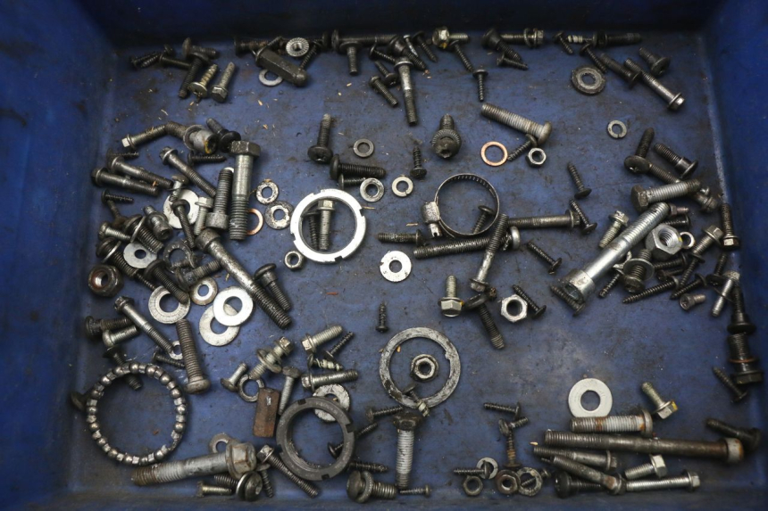 photo de ZAK SCHROEVEN EN BEVESTIGINGSMATERIAAL PIAGGIO NEW TYPHOON 50 (2018 - 2021) - Hoofdaanzicht