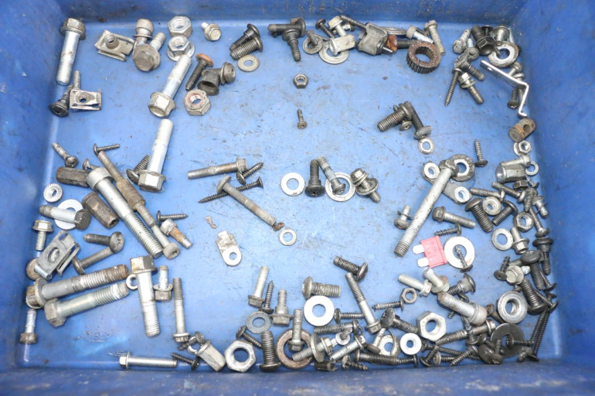 photo de ZAK SCHROEVEN EN BEVESTIGINGSMATERIAAL PIAGGIO NEW TYPHOON 50 (2018 - 2021) - Hoofdaanzicht