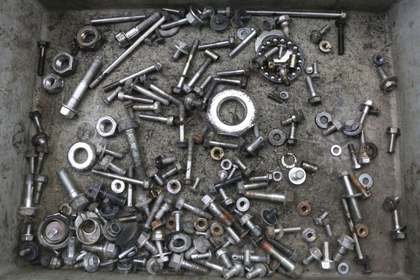 photo de ZAK SCHROEVEN EN BEVESTIGINGSMATERIAAL HONDA NHX LEAD 110 (2008 - 2010) - Hoofdaanzicht