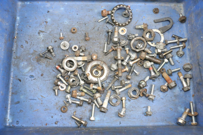 photo de ZAK SCHROEVEN EN BEVESTIGINGSMATERIAAL HONDA NHX LEAD 110 (2008 - 2010) - Hoofdaanzicht