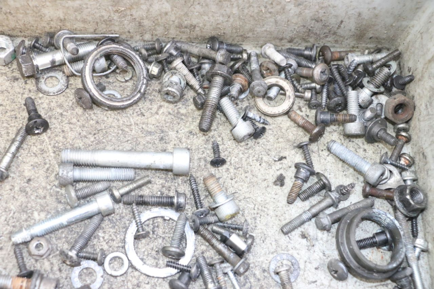 photo de ZAK SCHROEVEN EN BEVESTIGINGSMATERIAAL PIAGGIO NRG POWER PUREJET 50 (2018 - 2021) - Technische close-up