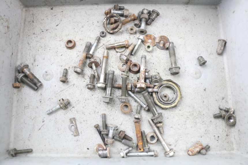 photo de ZAK SCHROEVEN EN BEVESTIGINGSMATERIAAL JM MOTORS OLDIES 4T 50 (2010 - 2020) - Hoofdaanzicht