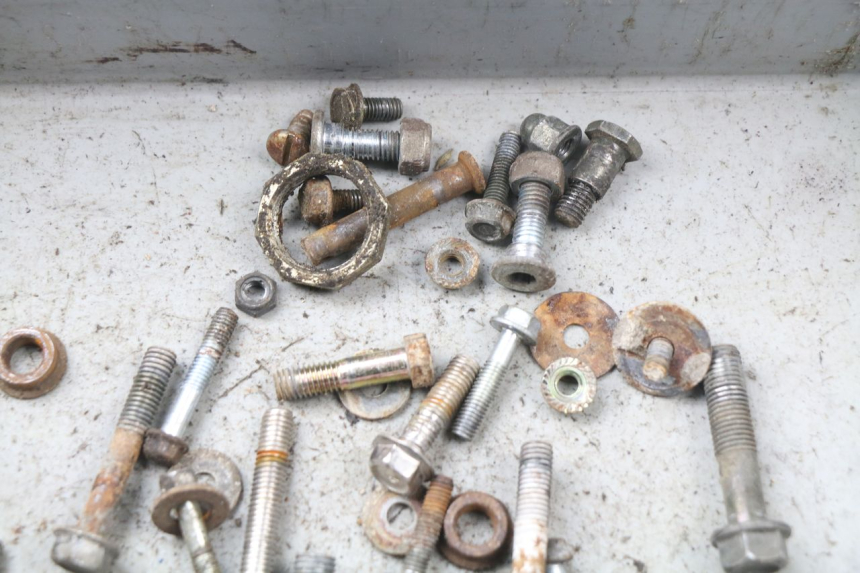 photo de ZAK SCHROEVEN EN BEVESTIGINGSMATERIAAL JM MOTORS OLDIES 4T 50 (2010 - 2020) - Andere kijkhoek