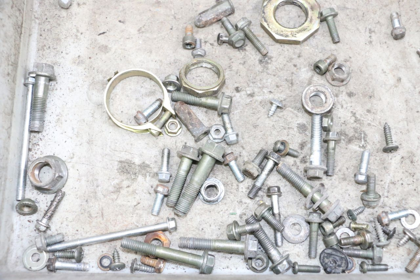 photo de ZAK SCHROEVEN EN BEVESTIGINGSMATERIAAL JM MOTORS OLDIES 4T 50 (2010 - 2020) - Andere kijkhoek